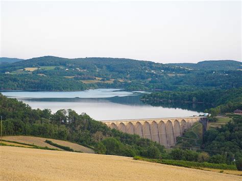 Lac de Pannecière Nièvre Tourisme