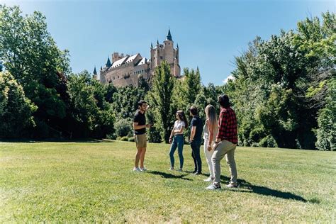 Viagem De Um Dia A Vila Seg Via E Toledo Saindo De Madri Hellotickets