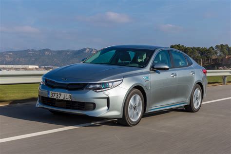 Kia Optima Hybride Rechargeable Un Prix D Fiant Toute Concurrence