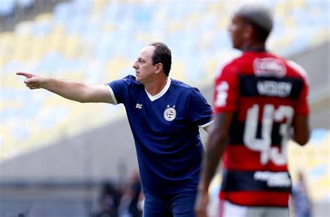 Rogério Ceni VIVE TABU IMPRESSIONANTE contra o Flamengo