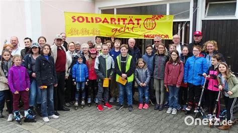 Rothenstadt marschiert für Solidarität Onetz