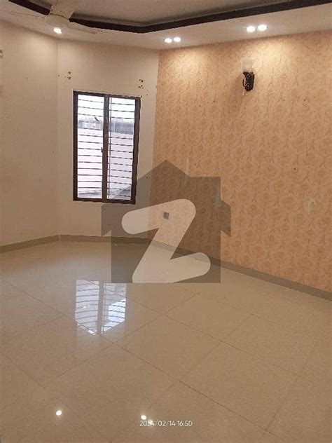 1st Floor 3 Bed Park Facing Nice Portion PECHS Block 2 PECHS Jamshed