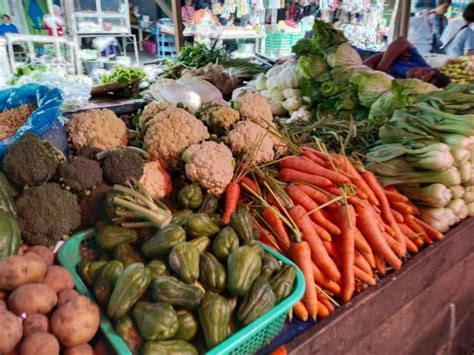 H 1 Tahun Baru Harga Sayuran Berfluktuasi Di Pasar Tradisional Siantar