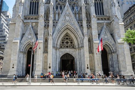 1 716 en la categoría Catedral de san patricio de nueva york de fotos