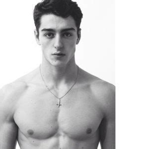 OMG He S Naked Model Andres Sanjuan OMG BLOG