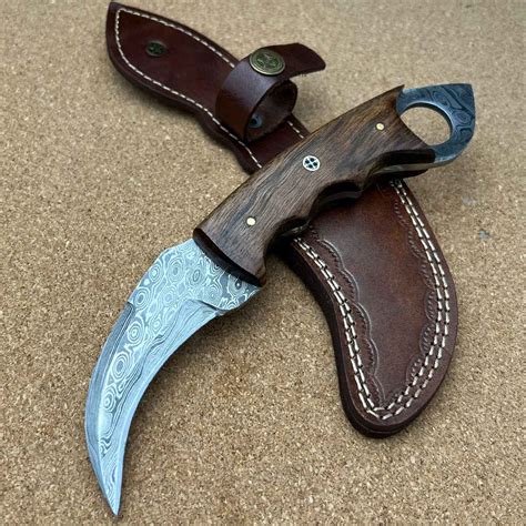 9 Custom Handmade Damascus Steel Karambit Hunting Knife 2B3