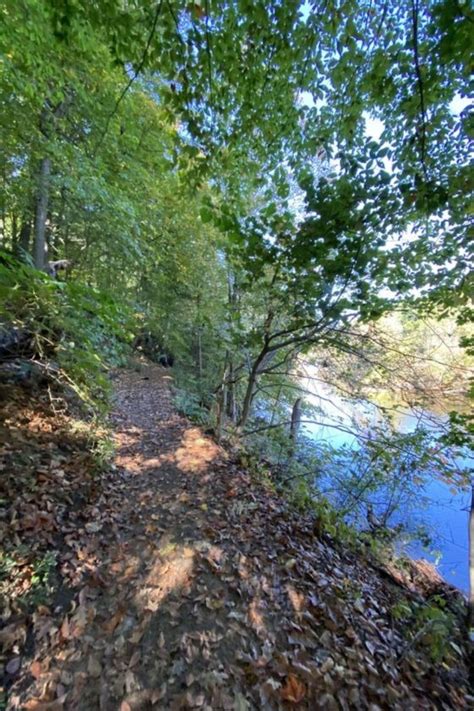 The Ledges At Fitzgerald Park Soaring Cliffs River Hikes