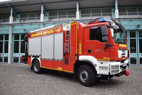 R Stwagen Mit Kran Rw Kran Freiwillige Feuerwehr Dreieich Sprendlingen