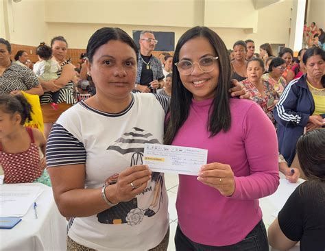 Prefeitura De Lagoa Seca Entrega Cheque Cidad O Referente A Junho