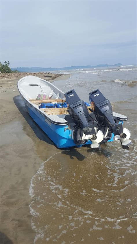 Decomisan 51 paquetes de cocaína en una lancha en Guna Yala Critica