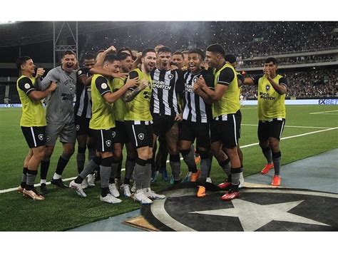 An Lise Botafogo Atropela Corinthians No Nilton Santos E Prova Que N O