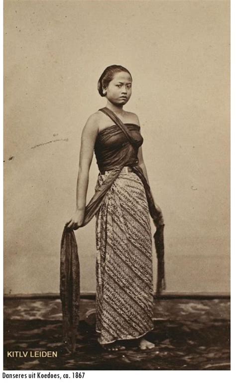 Indonesia Dancer From Koedoes Java 1867 Gadis Perempuan Foto