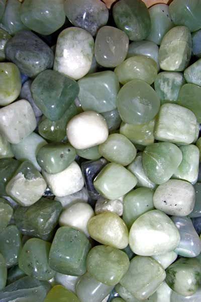 Gr Ne Jade Nephrit Trommelsteine G Tr Sters Brunnenwelt