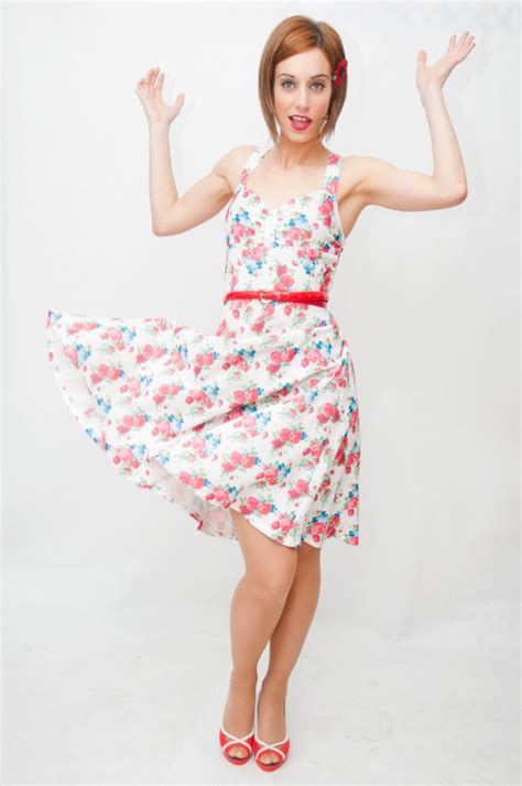 Vestido Pin Up De Flores Hermosa Beach Dresses2Kill