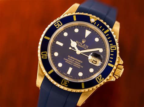 Rolex Submariner Date Ref 16618 18k Yellow Gold Case And Bracelet Additional Rubber B Strap Flat