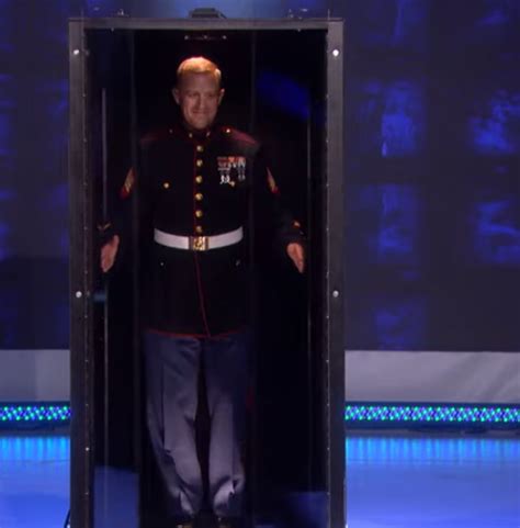 Ellen Stages Magical Military Homecoming For Pregnant Mom. -InspireMore