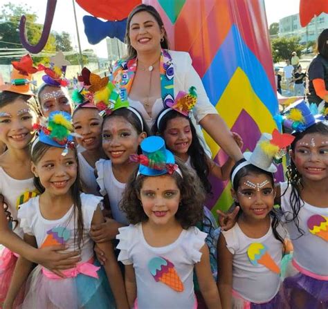 Al Menos Personas Asistieron A Los Carnavales Este Feb En