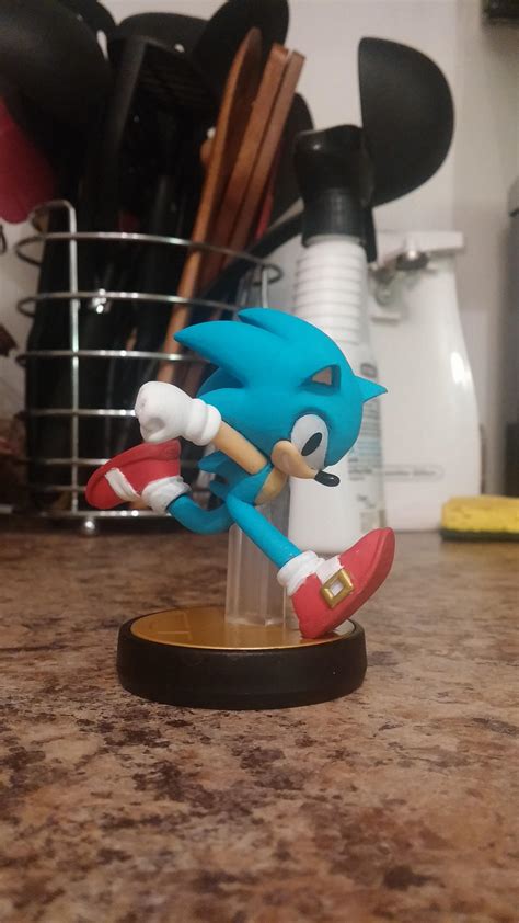 Classic Sonic Amiibo Custom by Phoenixkaitofox on DeviantArt