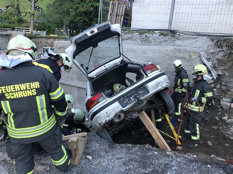 Probe Personenbefreiung Aus Pkw Ortsfeuerwehr Schruns