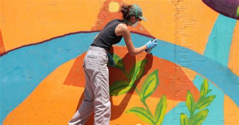 La Tour en Maurienne Neuf jeunes découvrent le street art avec Le