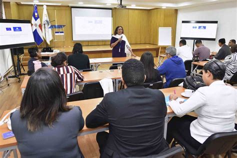 Ministerio de Economía imparte curso Género y Derechos Humanos