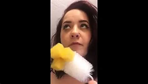 Free Brush Porn Videos 5 XHamster