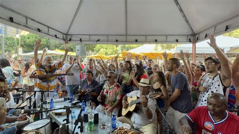 As Melhores Rodas De Samba Gratuitas Do Rio De Janeiro