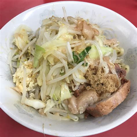 女二郎 On Twitter 【ラーメン二郎 環七一之江店】ラーメンも汁なしもどっちも気になるということで麺量少なめなのをいいことに1時間スパンで両方食べてきました！あっさり優しい味の