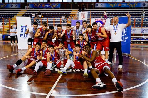 U Ecc Vince Academy Varese Le Congratulazioni Del Presidente