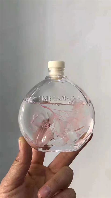 Custom Glass Bottle With Personalization To Define Brand Unique