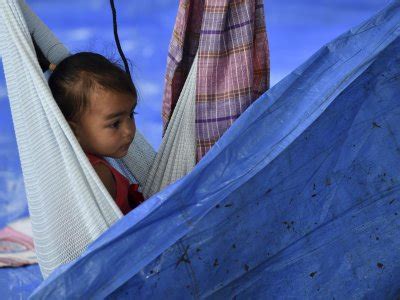 Pengungsi Korban Gempa Antara Foto