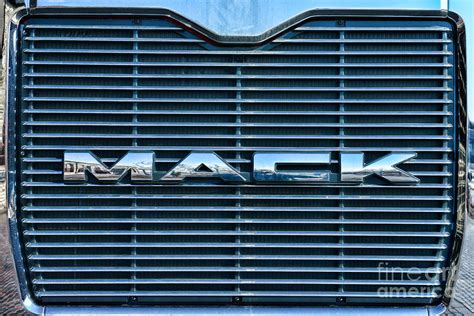 mack truck front