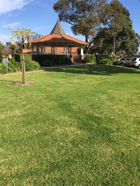 warrawee park oval