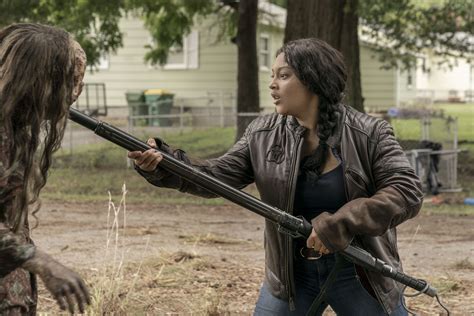 The Walking Dead The World Beyond Unveils Sneak Peek At Second Episode At Nycc Syfy Wire