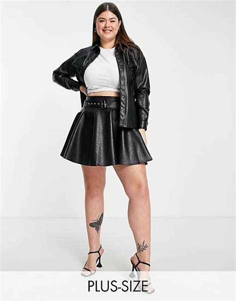 In The Style Plus X Dani Dyer Leather Look Flippy Mini Skirt In Black