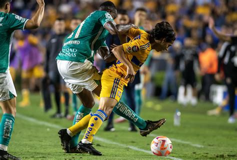 Tigres toma la delantera en la semifinal de ida ante León