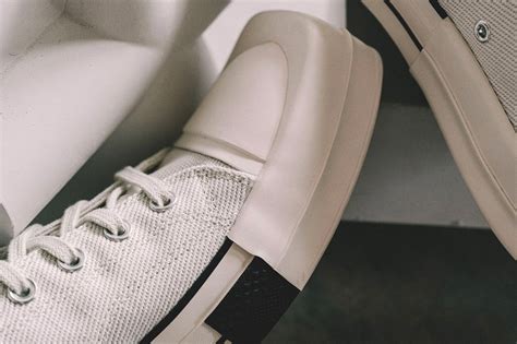 Рик Оуэнс выпустил новые кеды совместно с Converse - L’officiel