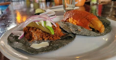 According To Locals, These Are The 10 Best Places To Eat In And Around