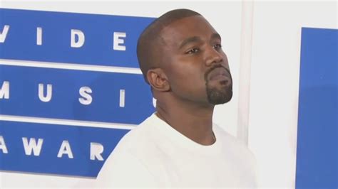 Kanye West Estrena Millonaria Dentadura De Titanio Espectáculos N