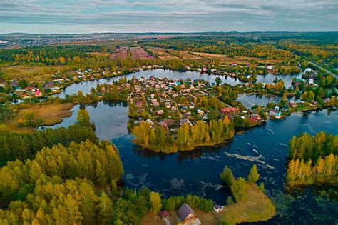Монзино: Најживописније насеље Урала, које лежи на води (ФОТО) - Russia ...