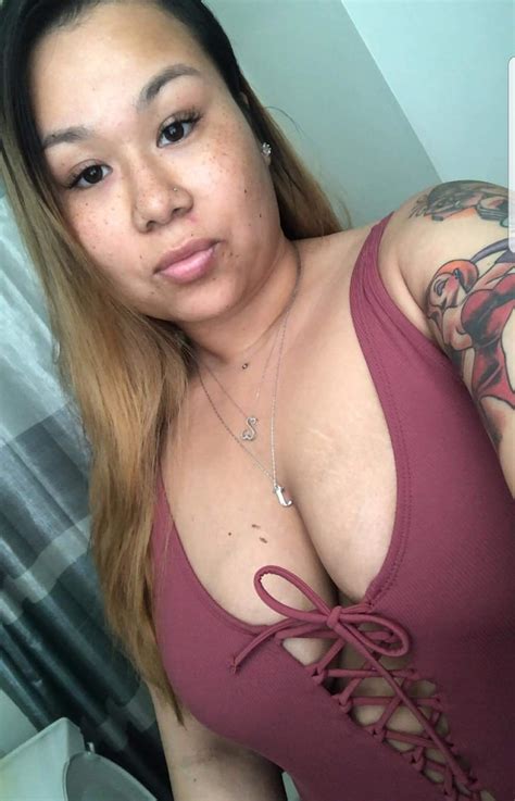 Busty Amateur Porn Pic