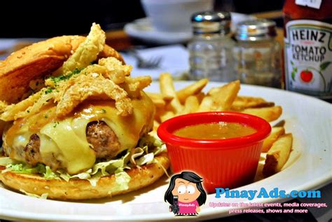 Try The New Deluxe Big Mouth Burgers At Chilis Mommy Iris Top Lifestyle Blogger Philippines