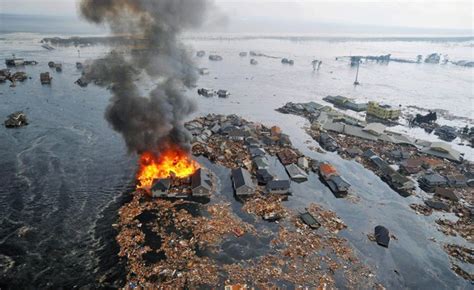 The 10 Most Destructive Tsunamis In History