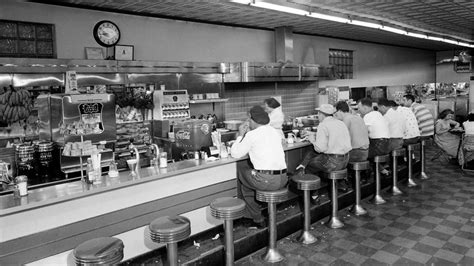 12 Mall Food Court Restaurants That Disappeared