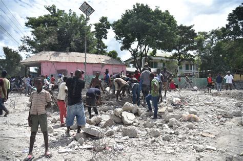 Aumentan A 227 Los Muertos A Causa Del Terremoto En Haití Rcn Radio