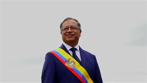 Gustavo Petro Presidente De Colombia La Esperanza De Un Pueblo