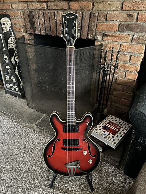 1960s Tempo Hollow Body Red Burst Reverb