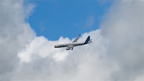 Airbus Boeing Showcase Innovations At Farnborough International