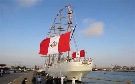 Atraca En Miami Buque Peruano De Vela El Más Grande De América Latina