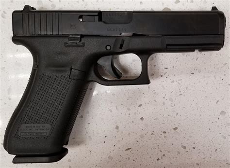 Used Glock 17 Gen 5 9x19mm Glock 17 Gen 5 Pistol Buy Online Guns Ship